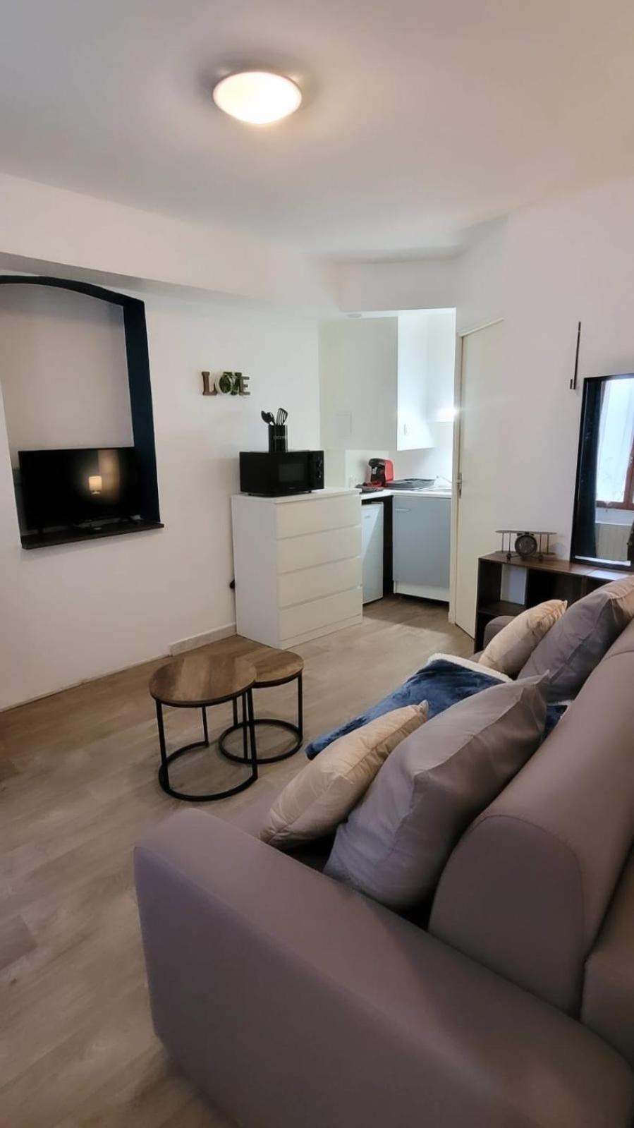 Studio B Aux Pieds Des Thermes Néris-les-Bains Exteriör bild
