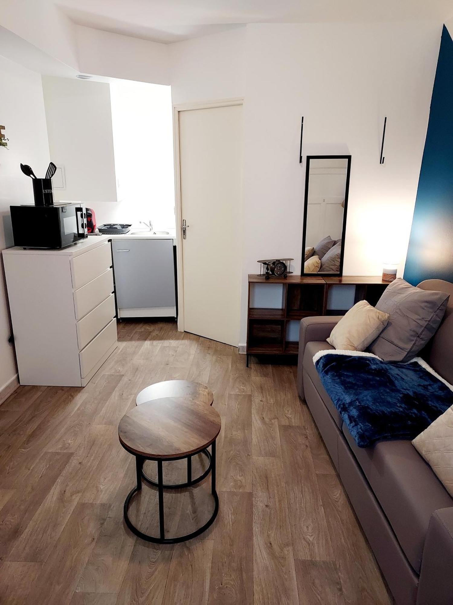 Studio B Aux Pieds Des Thermes Néris-les-Bains Exteriör bild